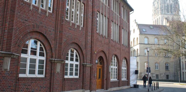 Institut für Sinologie und Ostasienkunde